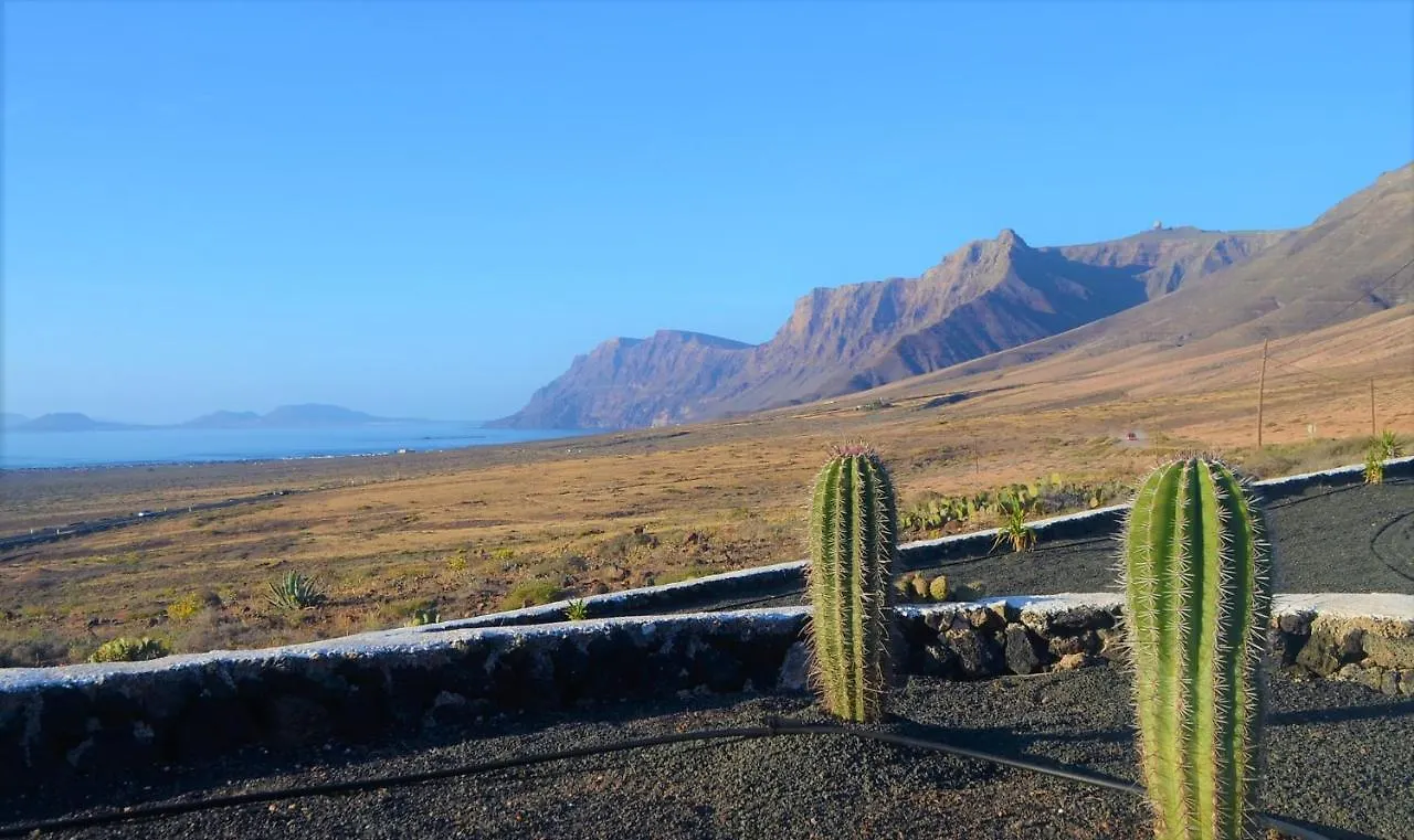 El Refugio Apartment Famara